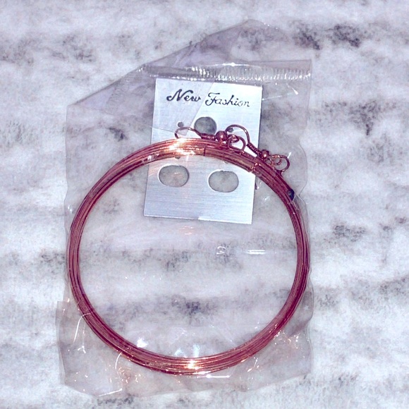 Fashion Jewelry Earrings 💖 - Picture 6 of 6